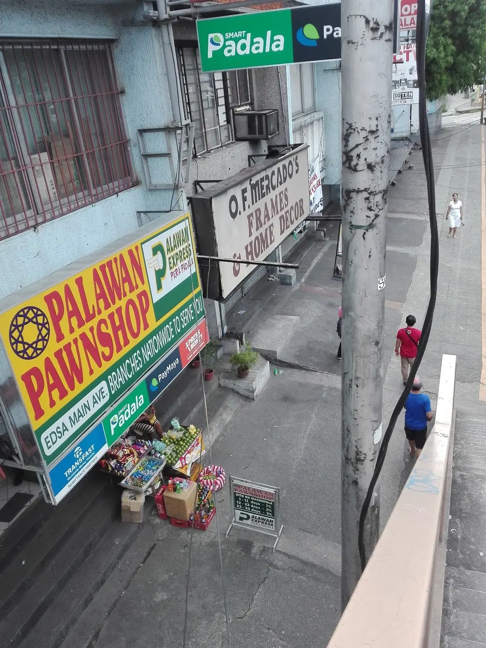 Palawan Pawnshop - Santolan